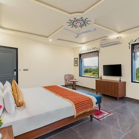 Hotel Traavista Aravali Mahal à Udaipur Extérieur photo