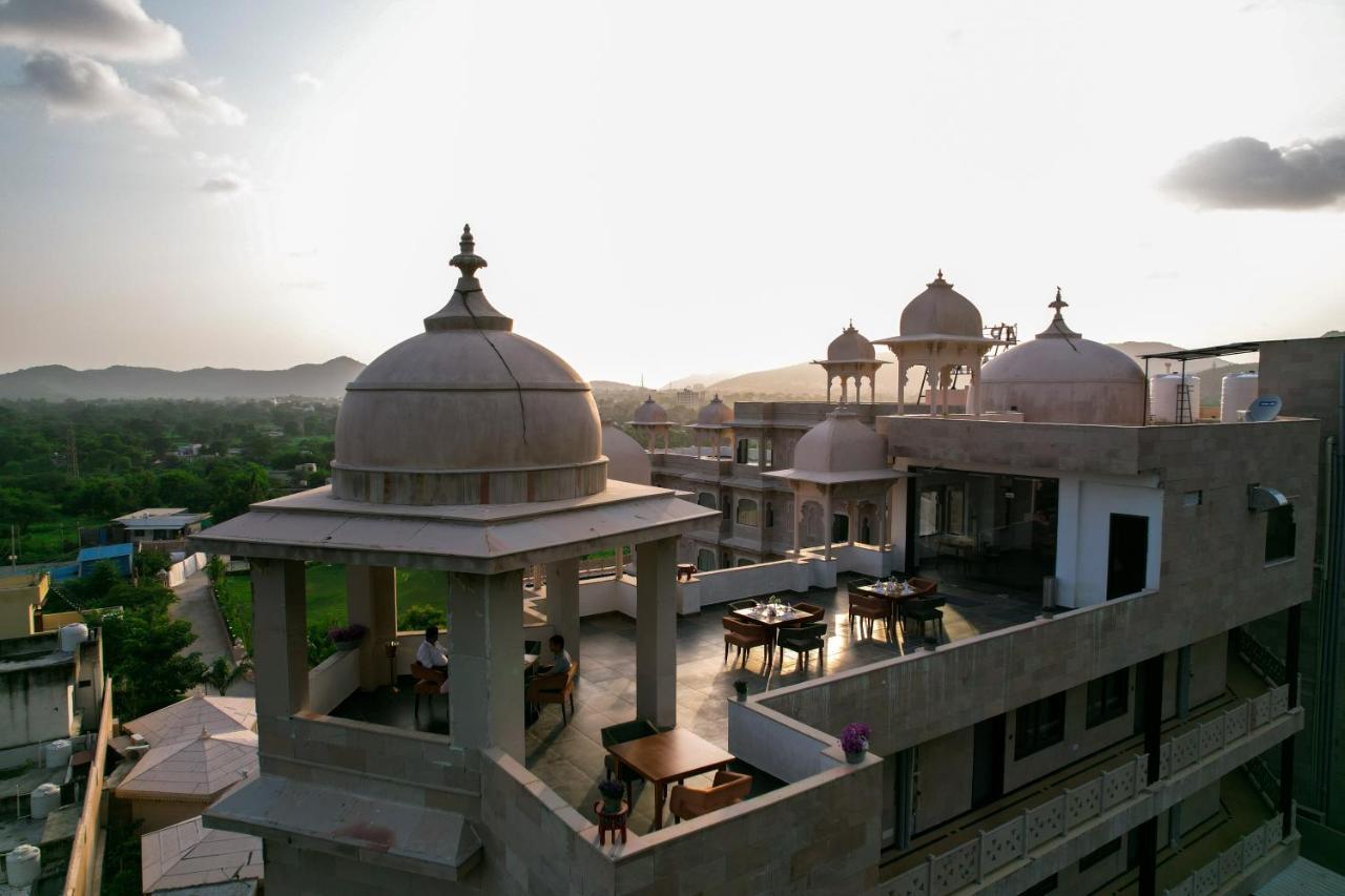 Hotel Traavista Aravali Mahal à Udaipur Extérieur photo