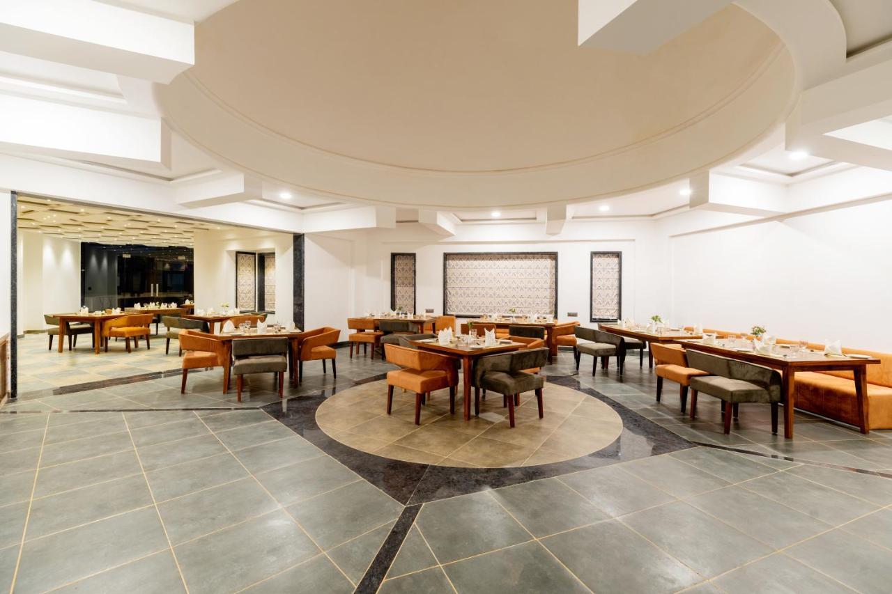 Hotel Traavista Aravali Mahal à Udaipur Extérieur photo