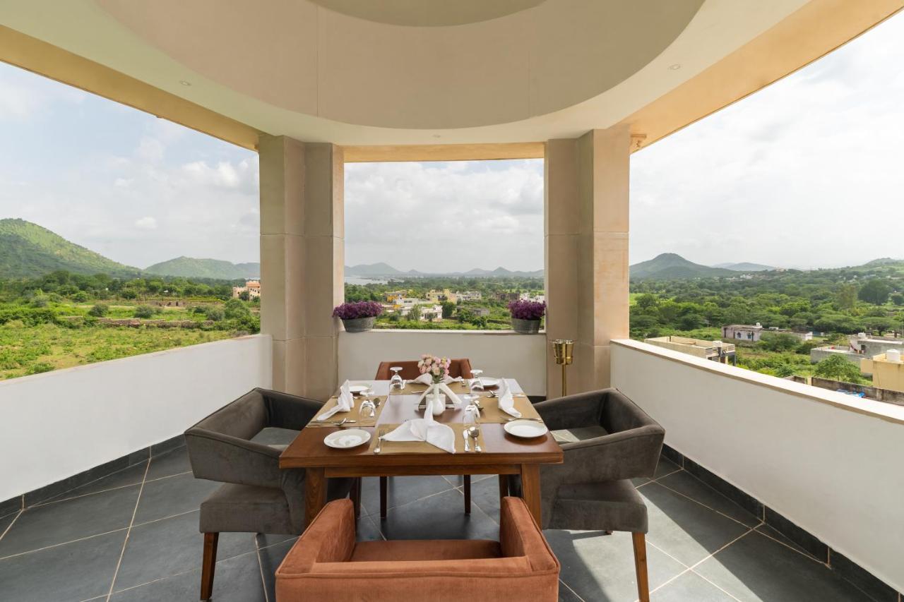 Hotel Traavista Aravali Mahal à Udaipur Extérieur photo